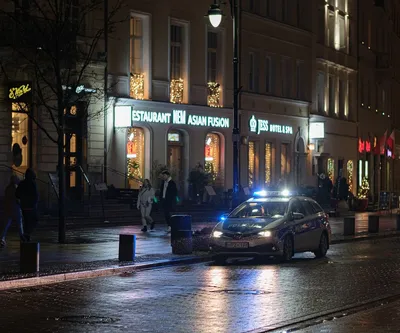 Rainy Warsaw by night ๐
#night #nightphotography #fujifilm #warszawa #warsaw #transport #tram @#rain #rainyday #streetphotography #street